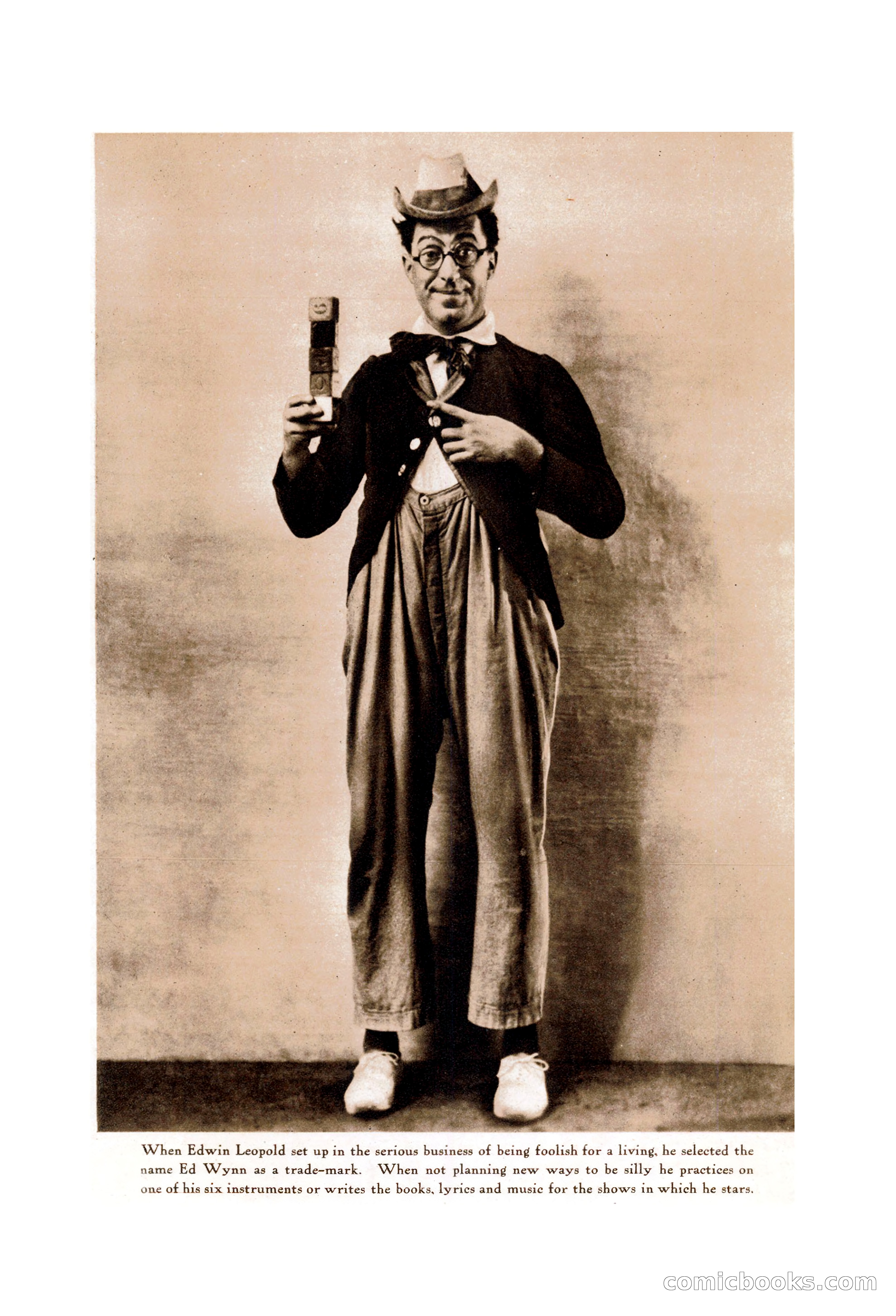Everybody's Magazine, August 1925 — page 19 of 188