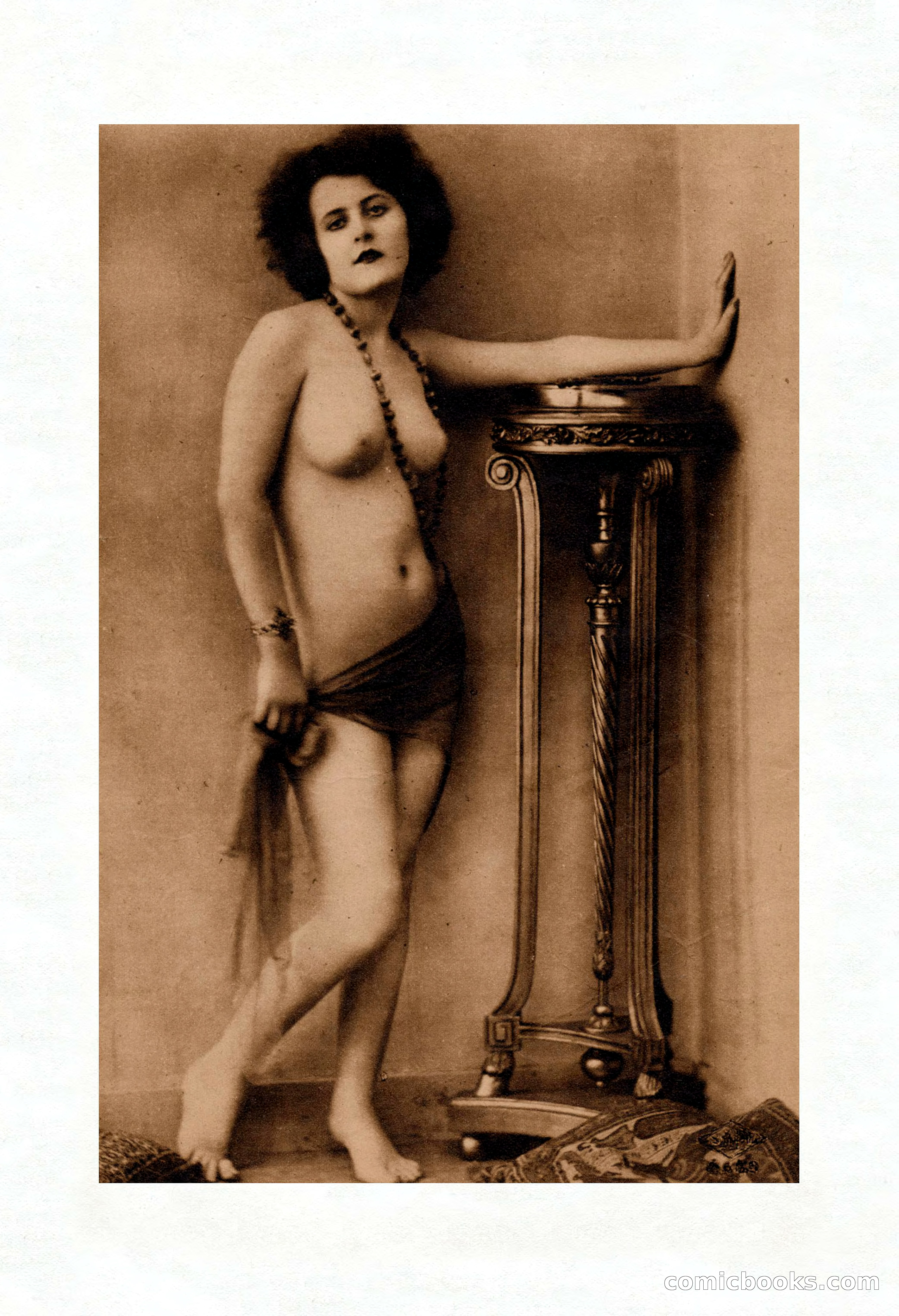 La Paree Stories, August 1936 — page 28 of 68