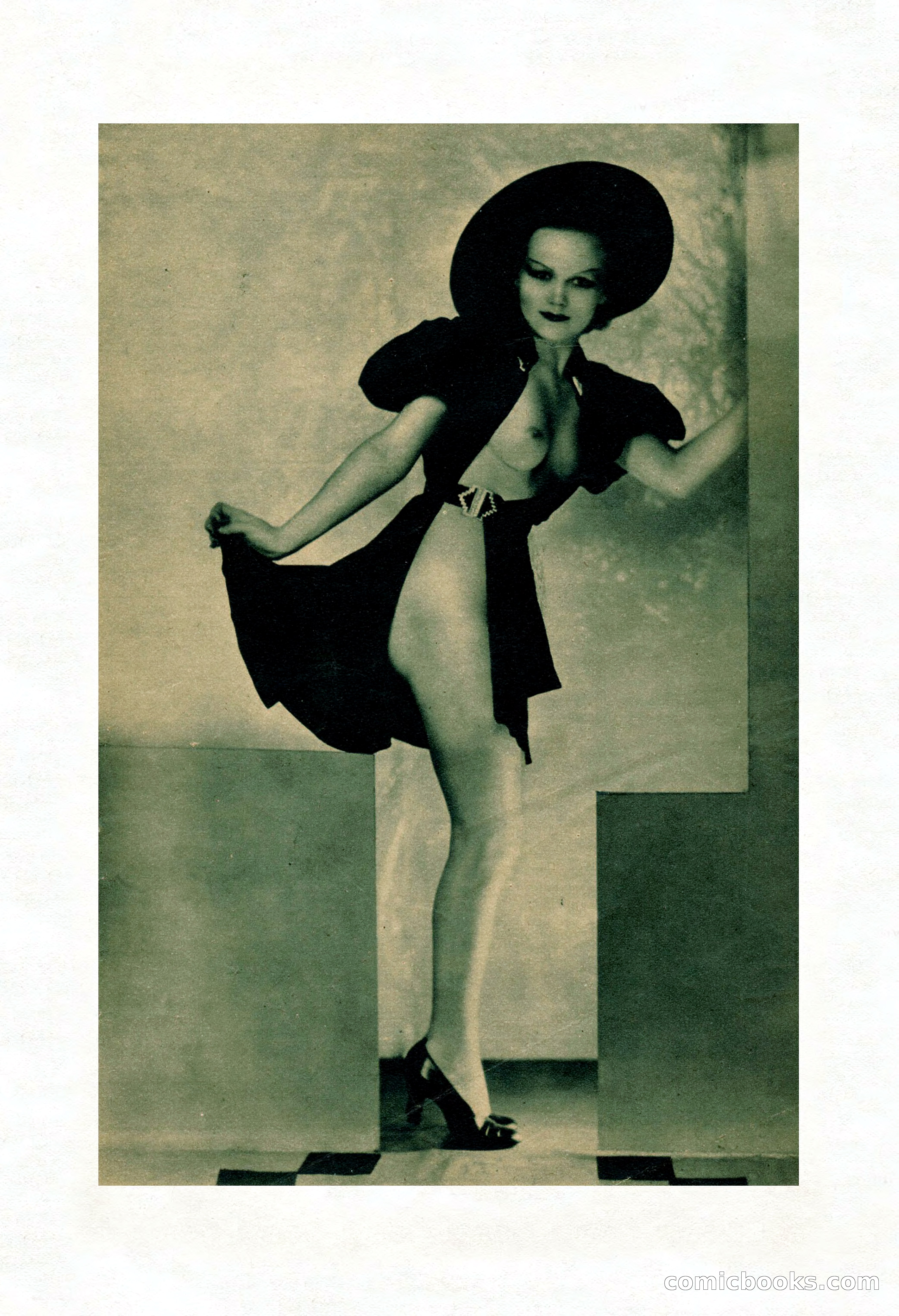 La Paree Stories, August 1936 — page 30 of 68